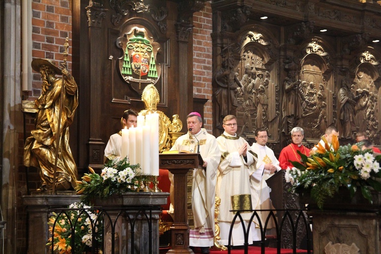 Święto patronalne abp. Józefa Kupnego i nowi nadzwyczajni szafarze Komunii św.