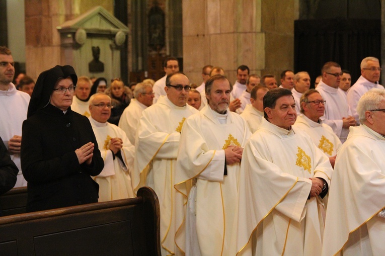 Święto patronalne abp. Józefa Kupnego i nowi nadzwyczajni szafarze Komunii św.