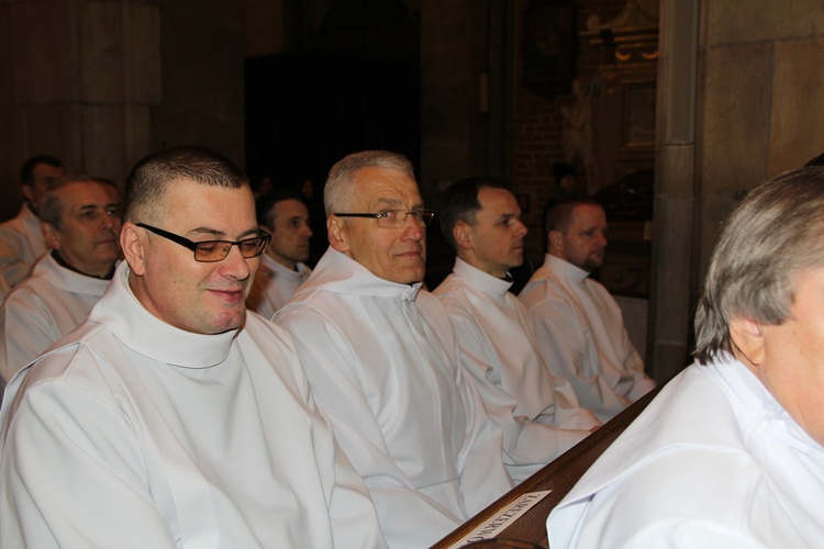 Święto patronalne abp. Józefa Kupnego i nowi nadzwyczajni szafarze Komunii św.