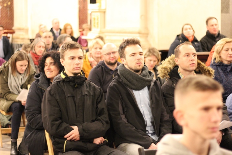 Zawierzenie Ruchu Światło-Życie diecezji łowickiej na Jasnej Górze