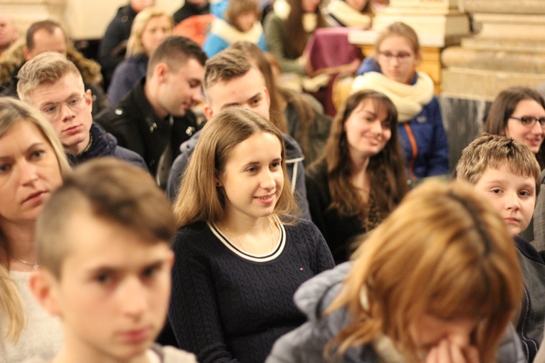 Zawierzenie Ruchu Światło-Życie diecezji łowickiej na Jasnej Górze