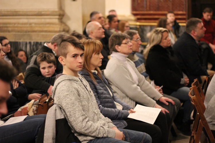 Zawierzenie Ruchu Światło-Życie diecezji łowickiej na Jasnej Górze