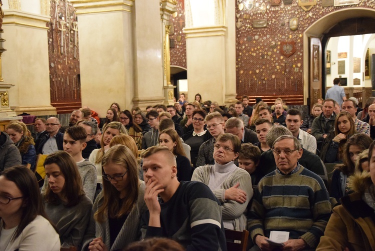 Zawierzenie Ruchu Światło-Życie diecezji łowickiej na Jasnej Górze