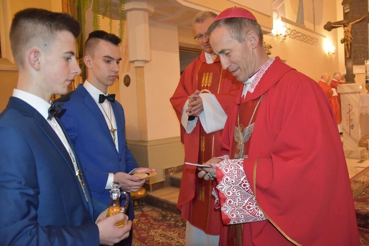 Bierzmowanie w Gumniskach