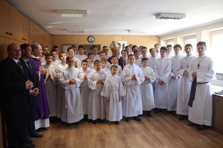 Poświęcenie ołtarza i prezbiterium w Bojszowach Nowych