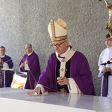 Poświęcenie ołtarza i prezbiterium w Bojszowach Nowych