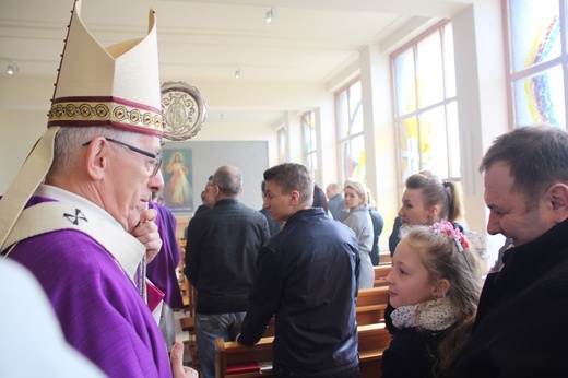 Poświęcenie ołtarza i prezbiterium w Bojszowach Nowych