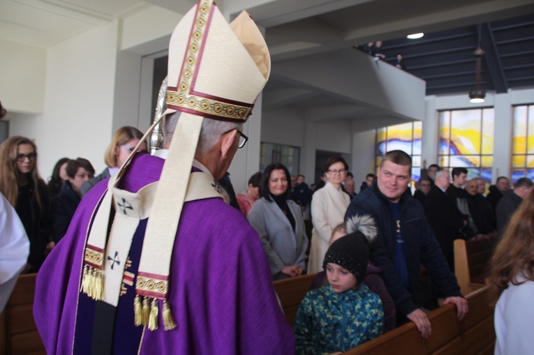 Poświęcenie ołtarza i prezbiterium w Bojszowach Nowych