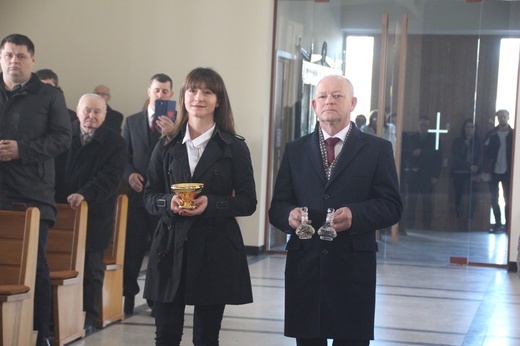 Poświęcenie ołtarza i prezbiterium w Bojszowach Nowych