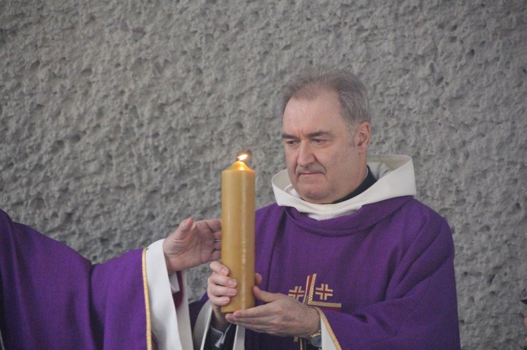 Poświęcenie ołtarza i prezbiterium w Bojszowach Nowych