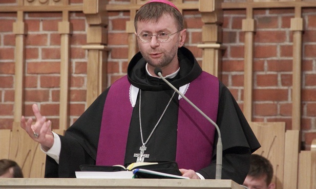 Bp Kawa: Ukraina potrzebuje stanowczej reakcji społeczności międzynarodowej