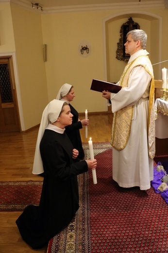 Obłóczyny s. Faustyny i s. Klary w Zgromadzeniu Sióstr Bożego Serca Jezusa