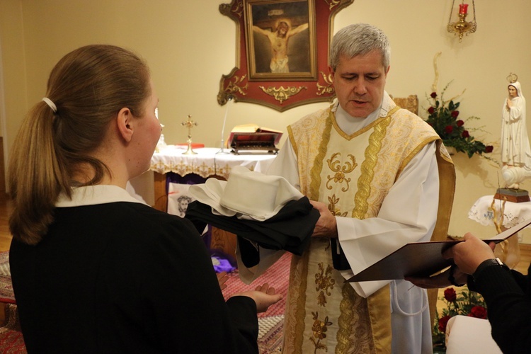 Obłóczyny s. Faustyny i s. Klary w Zgromadzeniu Sióstr Bożego Serca Jezusa