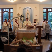 Msza św. odbyła się w hospicyjnej kaplicy.