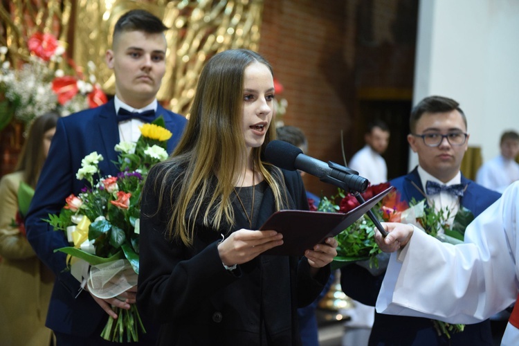 Bierzmowanie u Matki Bożej Nieustającej Pomocy w Mielcu - cz. 1