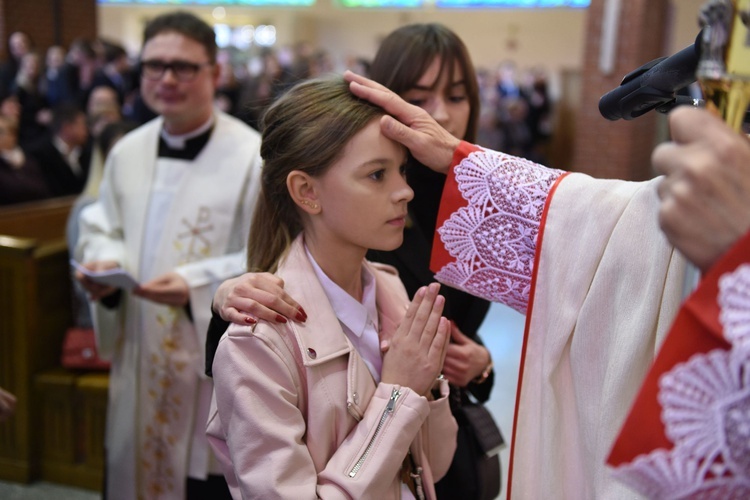 Bierzmowanie u Matki Bożej Nieustającej Pomocy w Mielcu - cz. 1