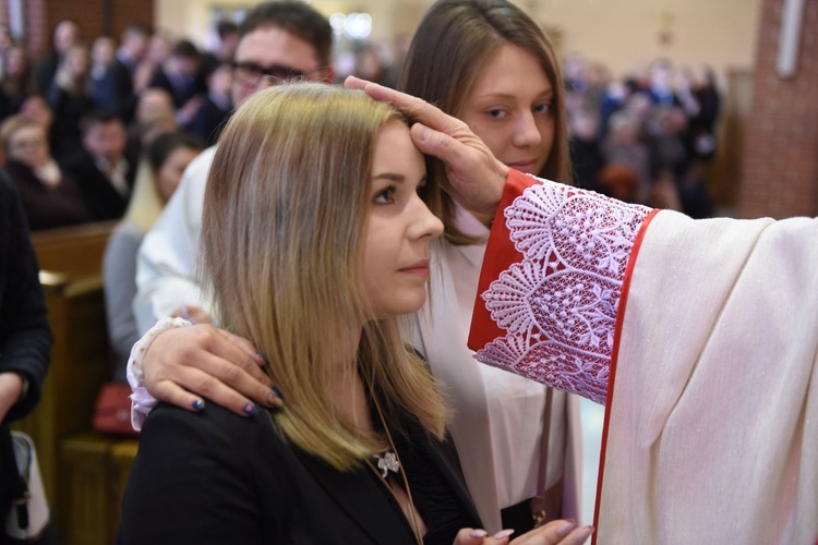 Bierzmowanie u Matki Bożej Nieustającej Pomocy w Mielcu - cz. 1