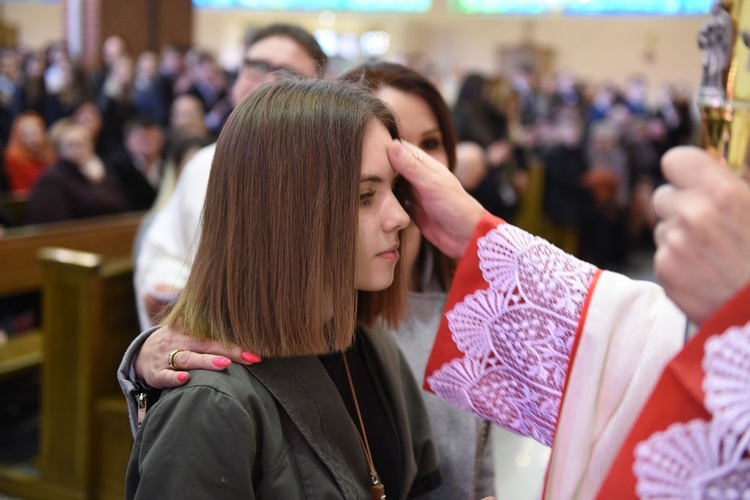 Bierzmowanie u Matki Bożej Nieustającej Pomocy w Mielcu - cz. 1