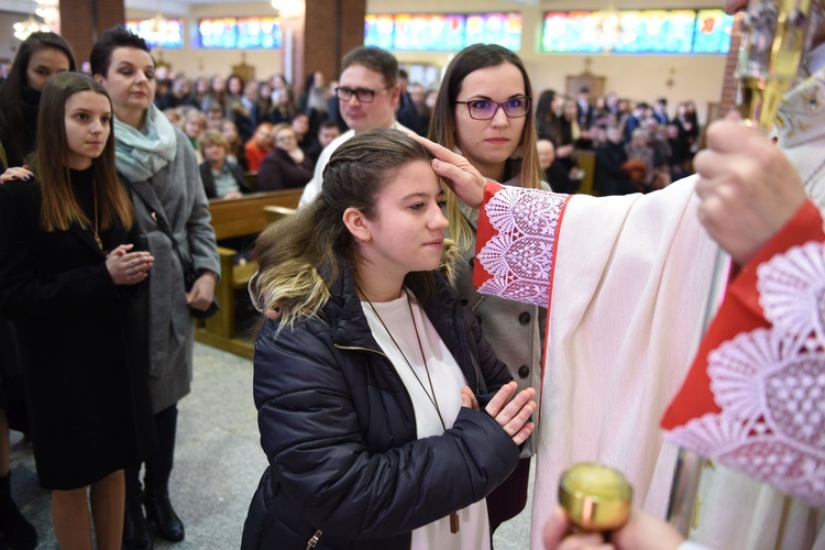 Bierzmowanie u Matki Bożej Nieustającej Pomocy w Mielcu - cz. 1