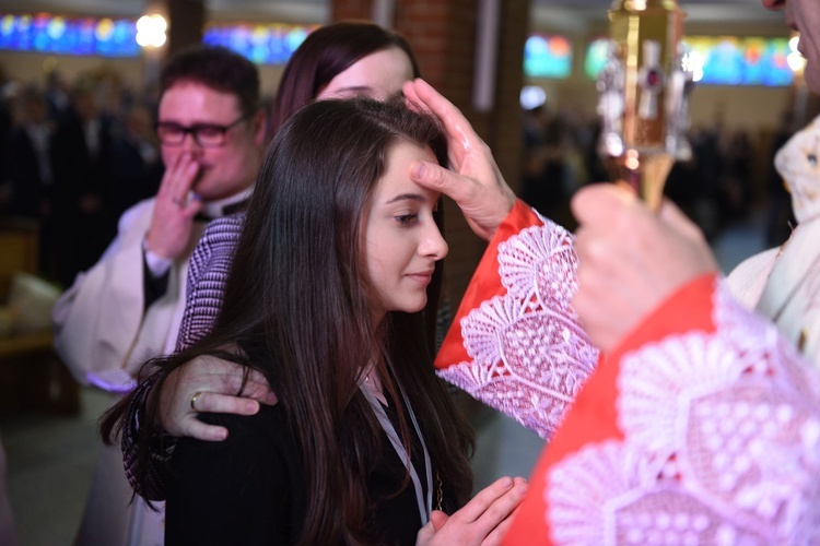 Bierzmowanie u Matki Bożej Nieustającej Pomocy w Mielcu - cz. 1