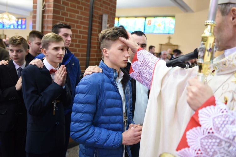 Bierzmowanie u Matki Bożej Nieustającej Pomocy w Mielcu - cz. 1