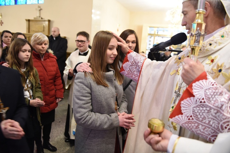 Bierzmowanie u Matki Bożej Nieustającej Pomocy w Mielcu - cz. 1