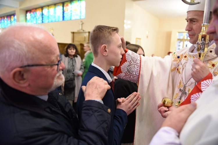 Bierzmowanie u Matki Bożej Nieustającej Pomocy w Mielcu - cz. 1