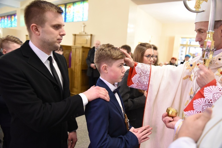 Bierzmowanie u Matki Bożej Nieustającej Pomocy w Mielcu - cz. 1