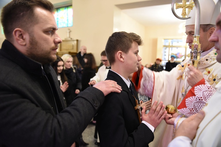 Bierzmowanie u Matki Bożej Nieustającej Pomocy w Mielcu - cz. 1