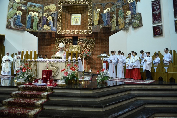 Bierzmowanie u Matki Bożej Nieustającej Pomocy w Mielcu - cz. 2