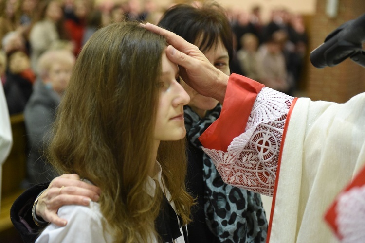Bierzmowanie u Matki Bożej Nieustającej Pomocy w Mielcu - cz. 2