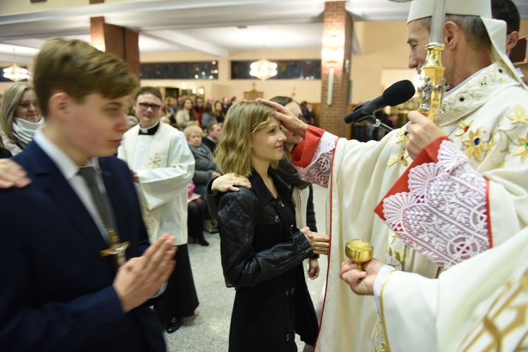 Bierzmowanie u Matki Bożej Nieustającej Pomocy w Mielcu - cz. 2