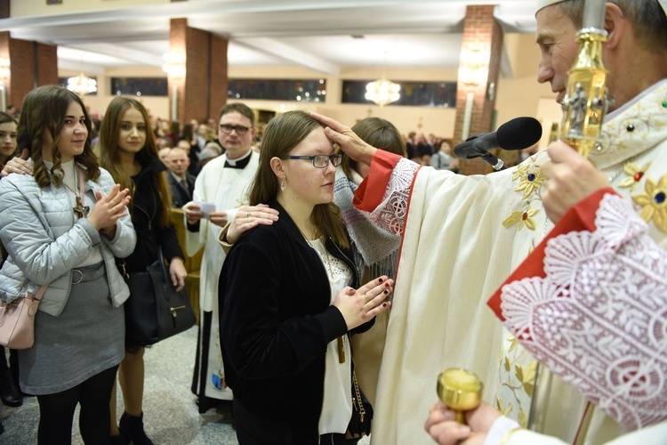 Bierzmowanie u Matki Bożej Nieustającej Pomocy w Mielcu - cz. 2