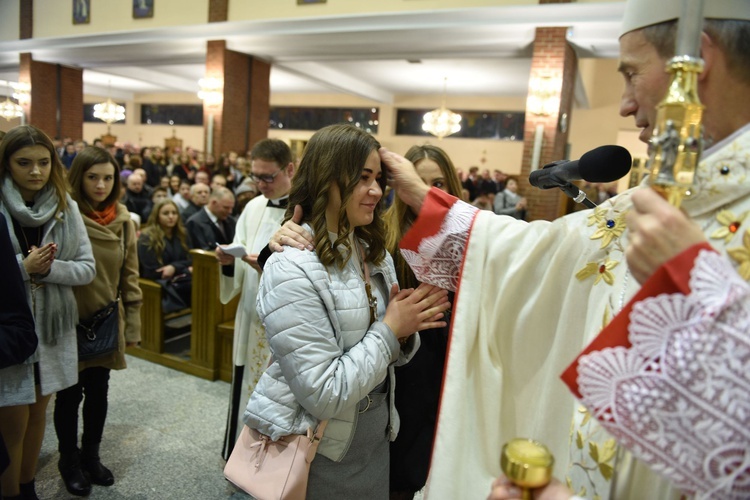 Bierzmowanie u Matki Bożej Nieustającej Pomocy w Mielcu - cz. 2