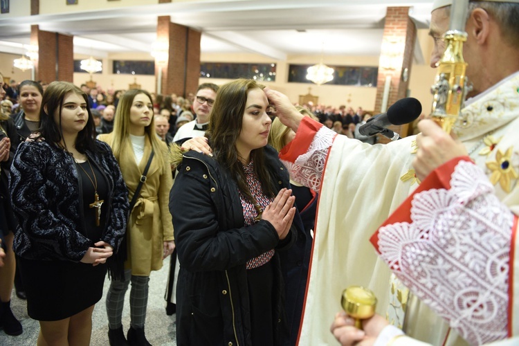 Bierzmowanie u Matki Bożej Nieustającej Pomocy w Mielcu - cz. 2