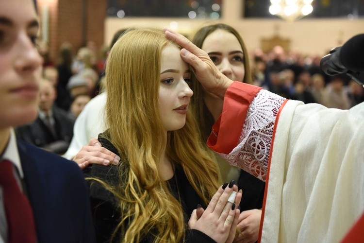 Bierzmowanie u Matki Bożej Nieustającej Pomocy w Mielcu - cz. 2