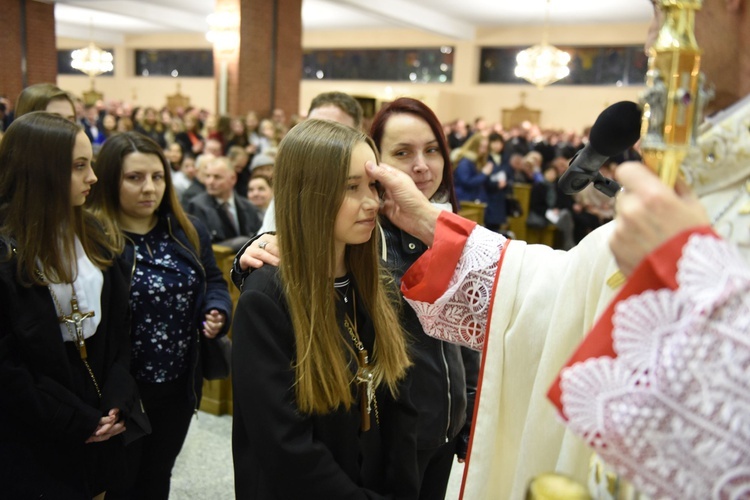 Bierzmowanie u Matki Bożej Nieustającej Pomocy w Mielcu - cz. 2