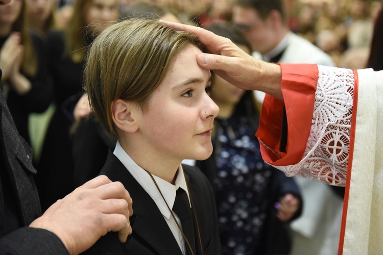 Bierzmowanie u Matki Bożej Nieustającej Pomocy w Mielcu - cz. 2