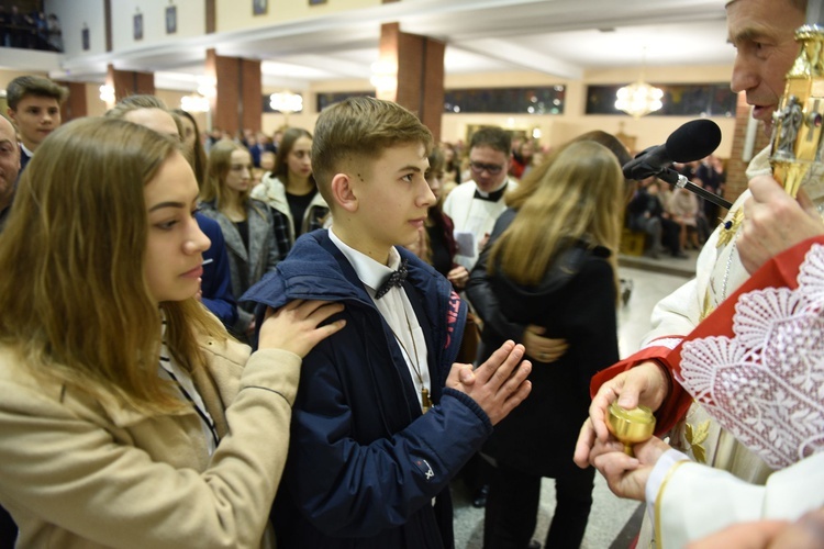 Bierzmowanie u Matki Bożej Nieustającej Pomocy w Mielcu - cz. 2