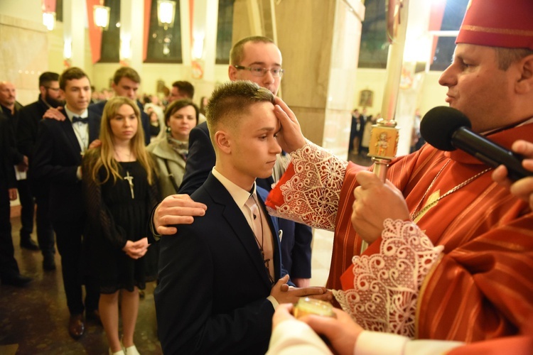 Bierzmowanie u św. Jakuba w Brzesku