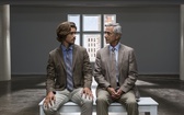 Brenton Thwaites i David Strathairn 