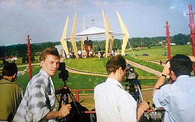 Krzysztof Nowacki podczas wizyty Jana Pawła II w Elblągu.