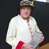 ▲	Odznaczenie otrzymał Kazimierz Kowara, który przez 20 lat był sołtysem wsi Bełchów-Osiedle.