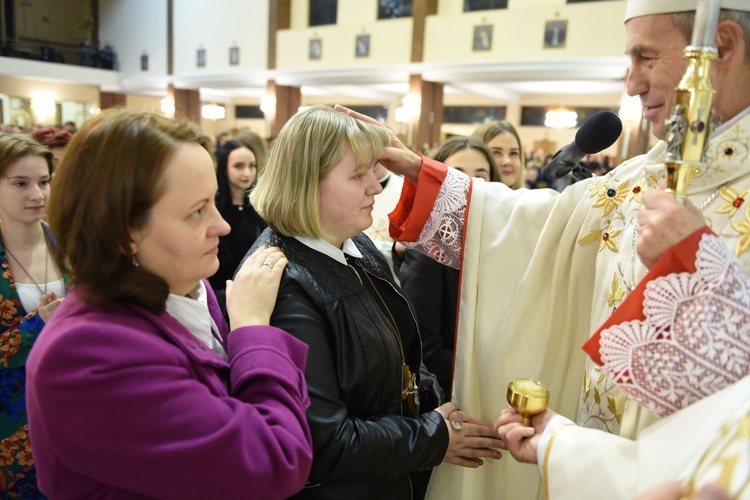 Bierzmowanie u Matki Bożej Nieustającej Pomocy w Mielcu - cz. 2