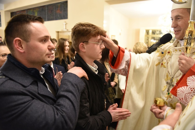 Bierzmowanie u Matki Bożej Nieustającej Pomocy w Mielcu - cz. 2