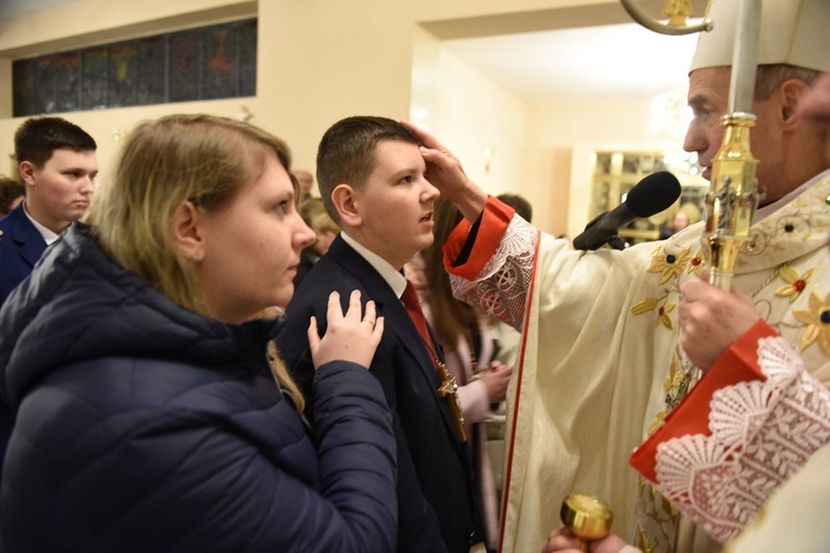 Bierzmowanie u Matki Bożej Nieustającej Pomocy w Mielcu - cz. 2