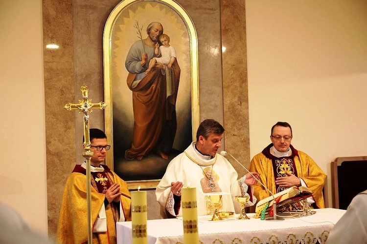 Poświęcenie Domu Duszpasterskiego św. Józefa w Andrychowie.