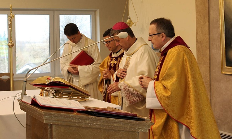 Poświęcenie Domu Duszpasterskiego św. Józefa w Andrychowie.