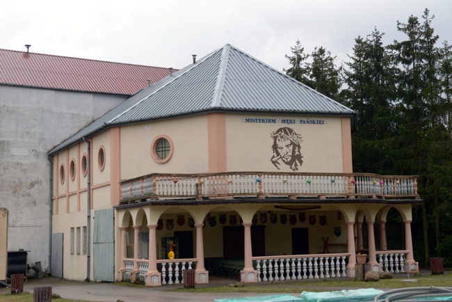 Remont Domów Pielgrzyma w Kałkowie-Godowie.