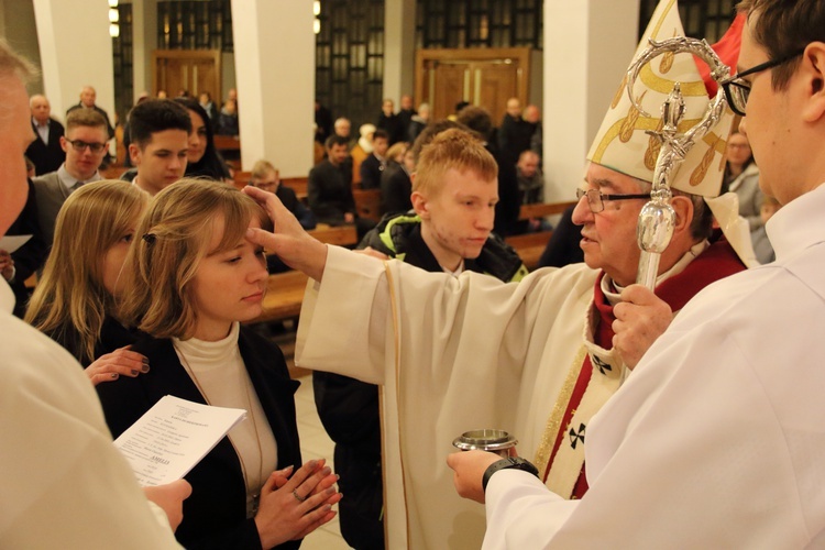 Odpust i bierzmowanie w kościele św. Józefa w Gdyni-Leszczynkach